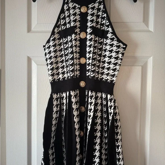 Elegant Black and White Houndstooth Mini Dress - Picture 1 of 6